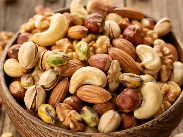 چگونه آجیل کهنه را از آجیل تازه تشخیص دهیم؟